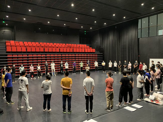 20210514599140.jpg 空中跑道和演播室五个场馆相继迎来了高