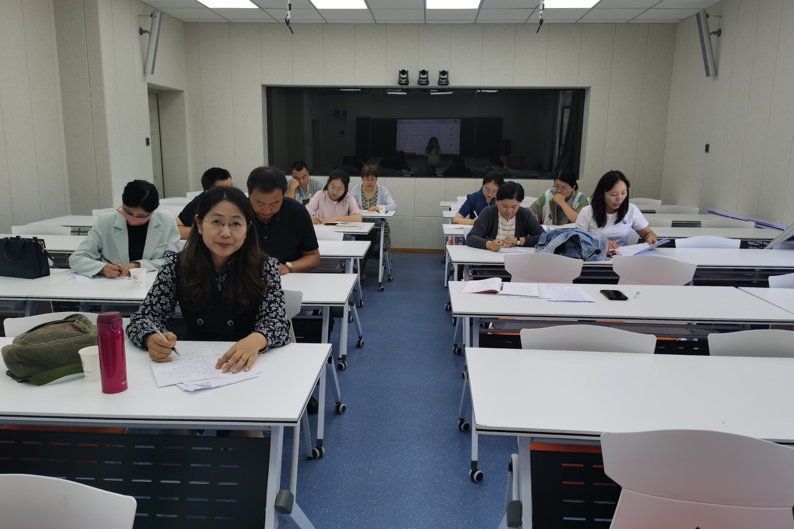 6月27日上午