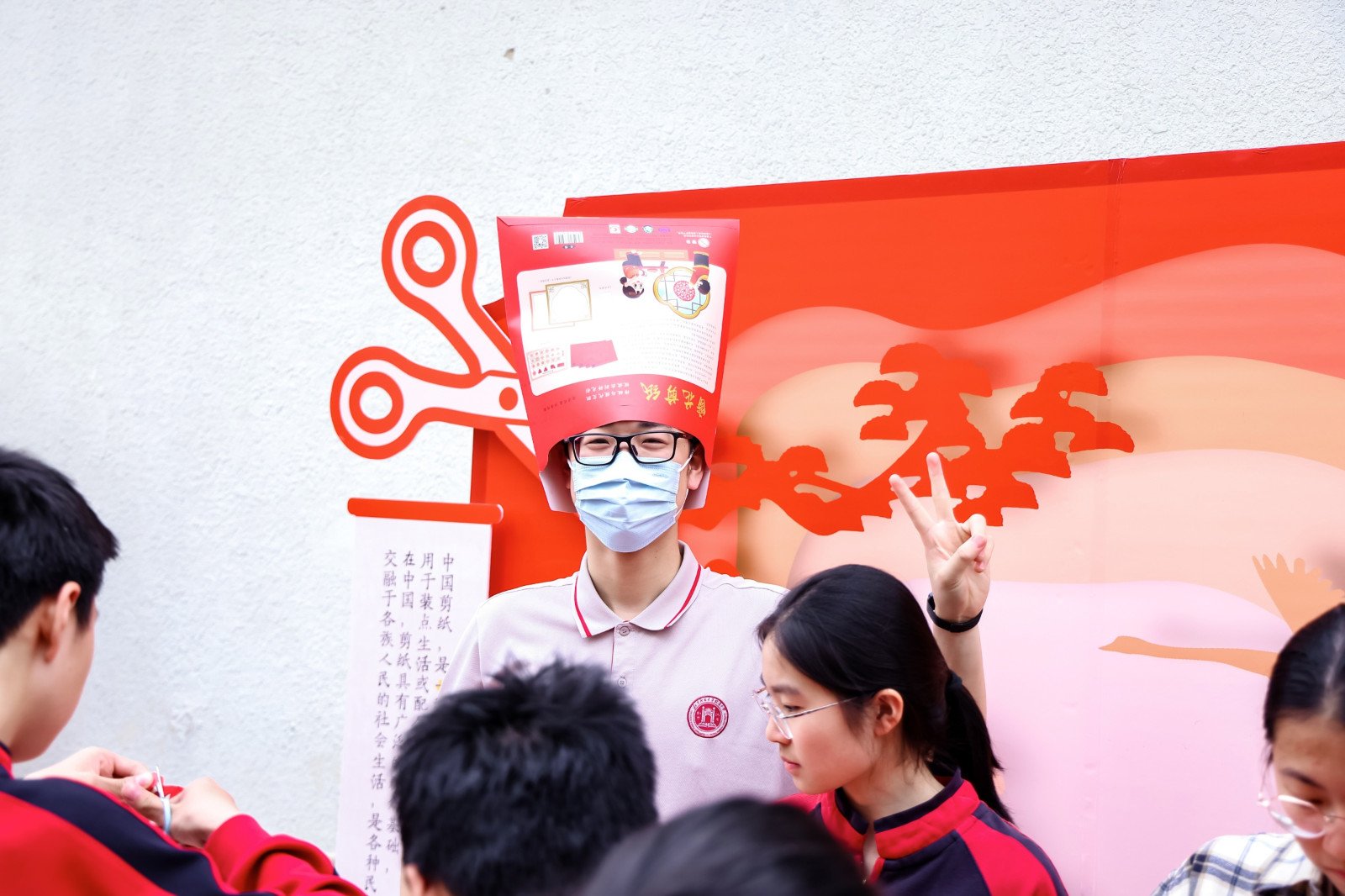 20260417378394.jpg 本次春日雅集以中华优秀传统文化特别是