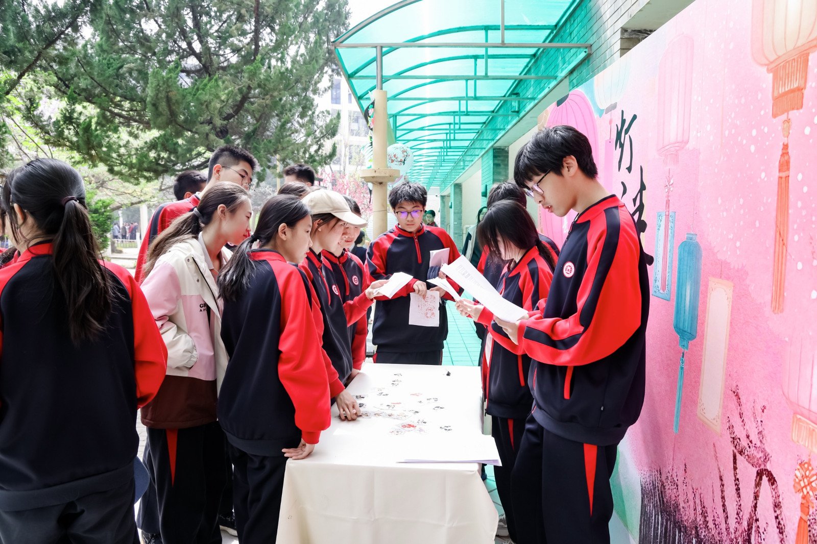 20260417825676.jpg 本次春日雅集以中华优秀传统文化特别是